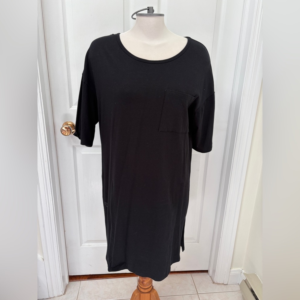 Zenana Outfitters Black Midi T-shirt Dress